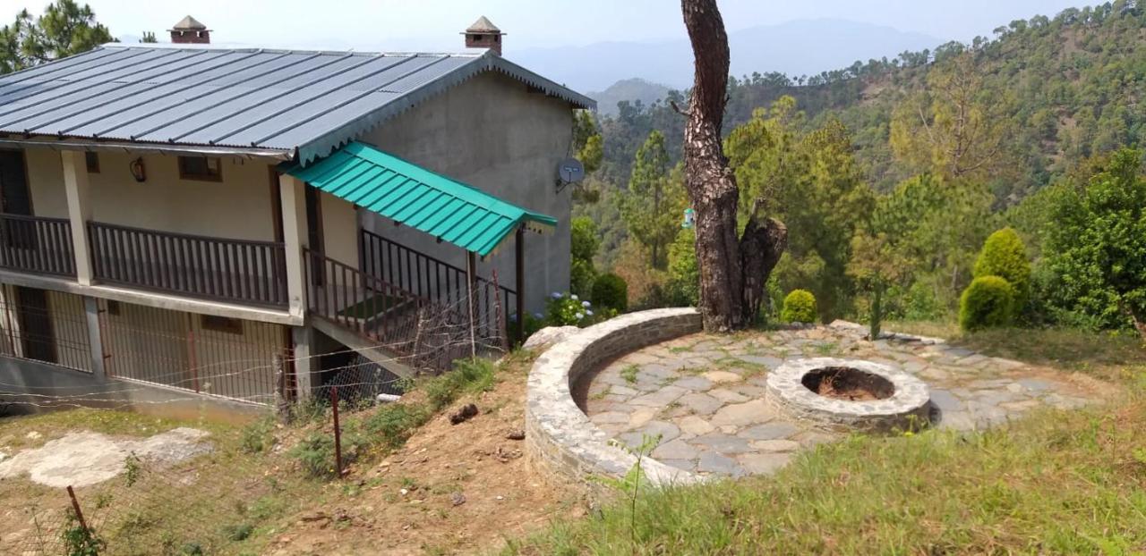 Elphinstone Inn Almora Exterior foto